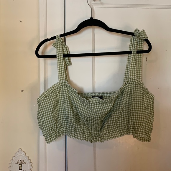 Green gingham shorts set